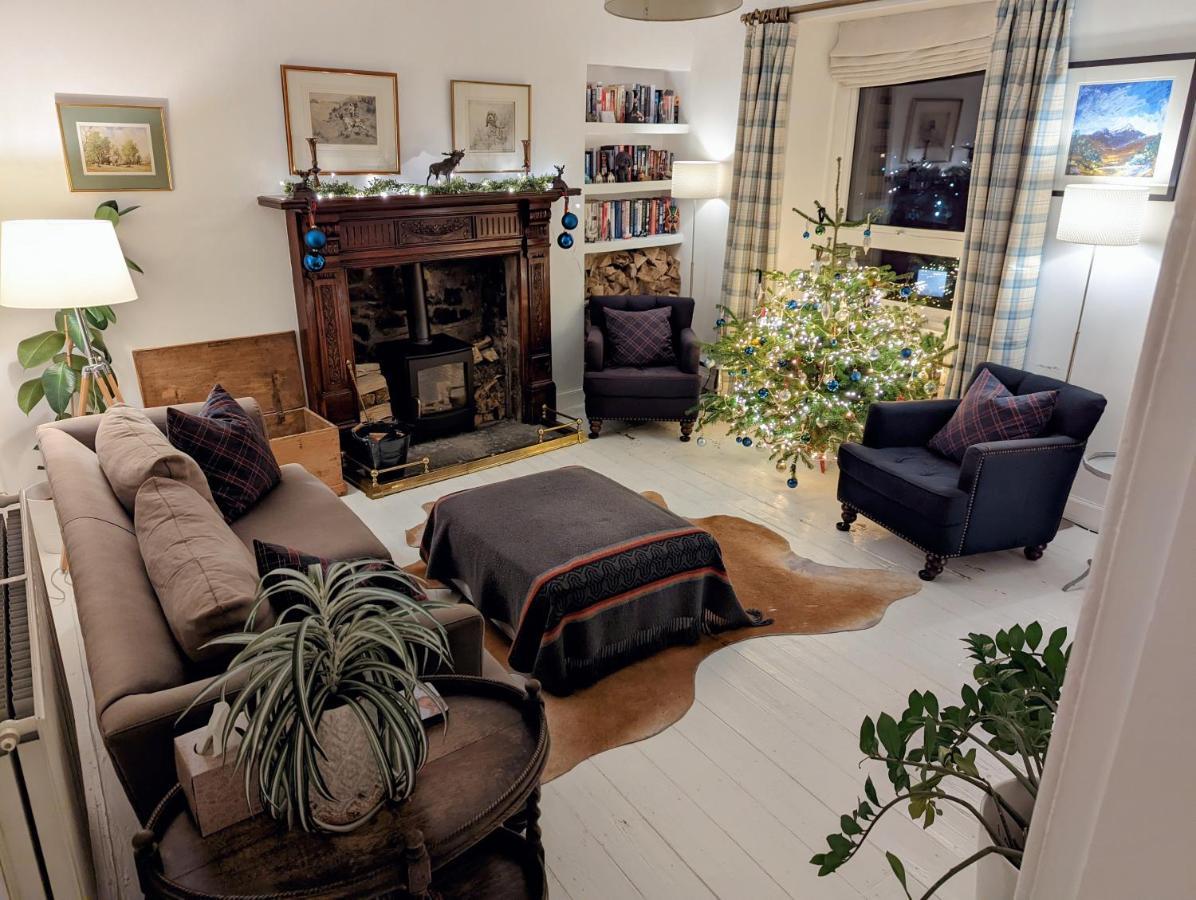 Central Hawick Spacious Stylish Flat With Log Burner Exterior foto